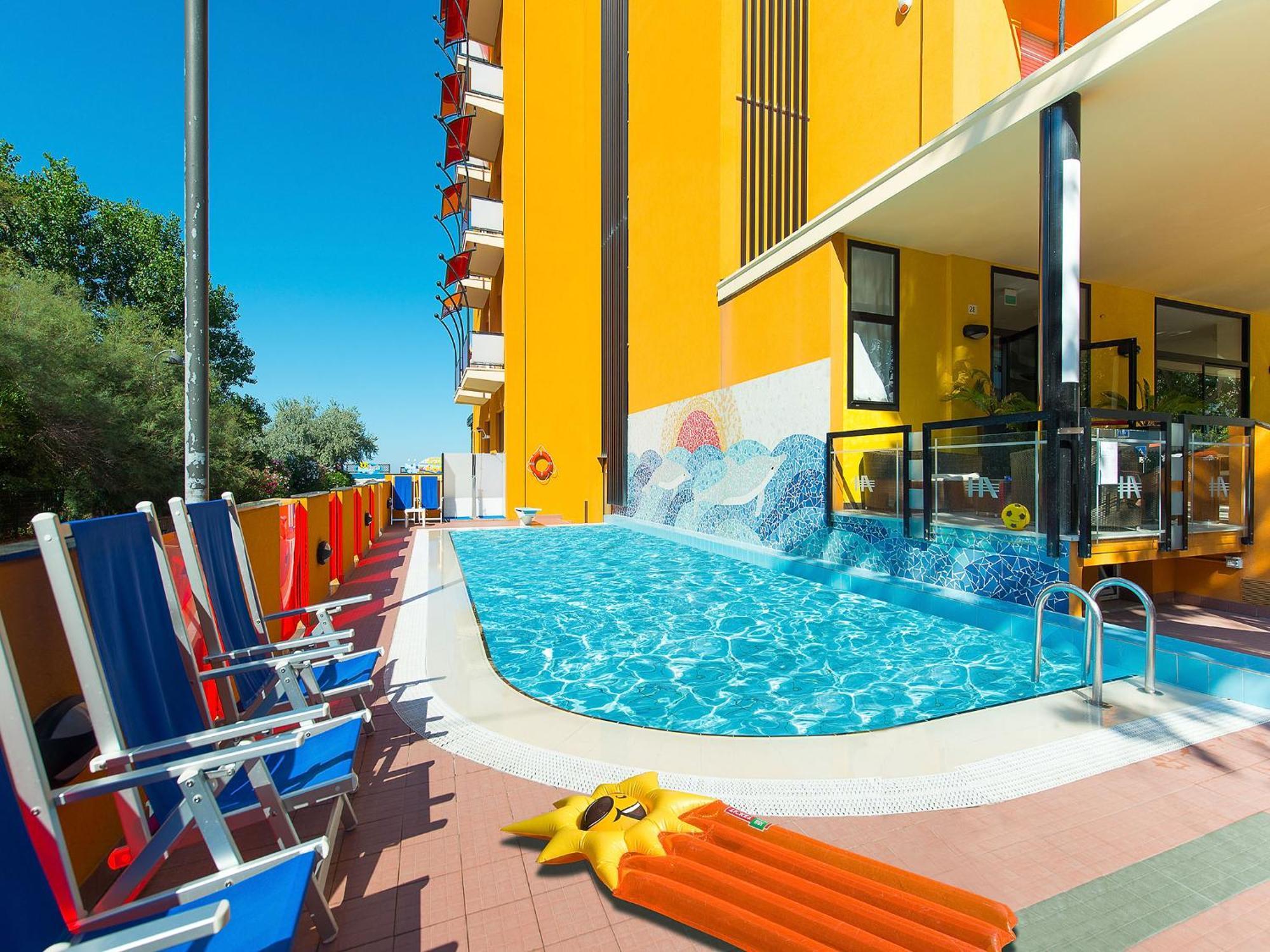 Viva Beach Hotel Rímini Exterior foto